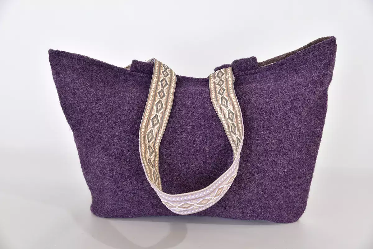 Shopper Sarah S in grauerm und violettem Walkloden Schurwolle