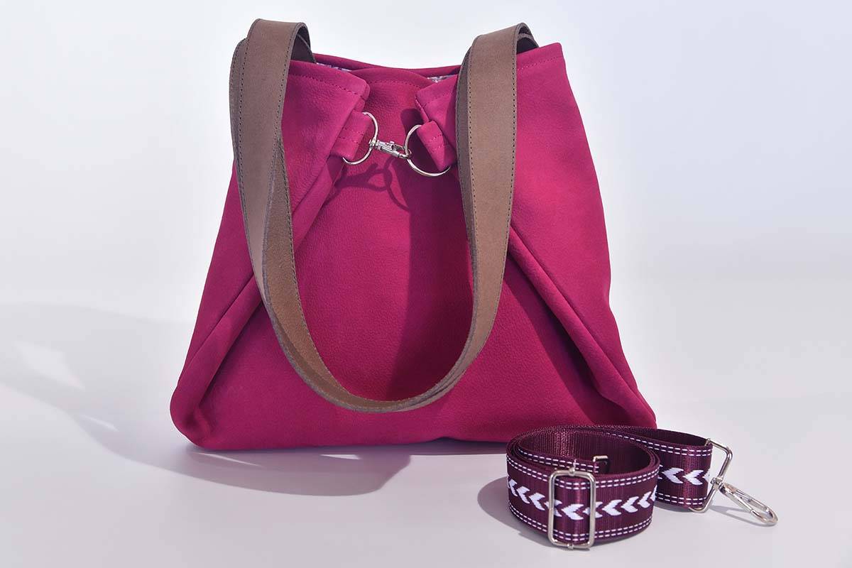 Ledertasche Modell Sarah dunkelhimbeerfarben