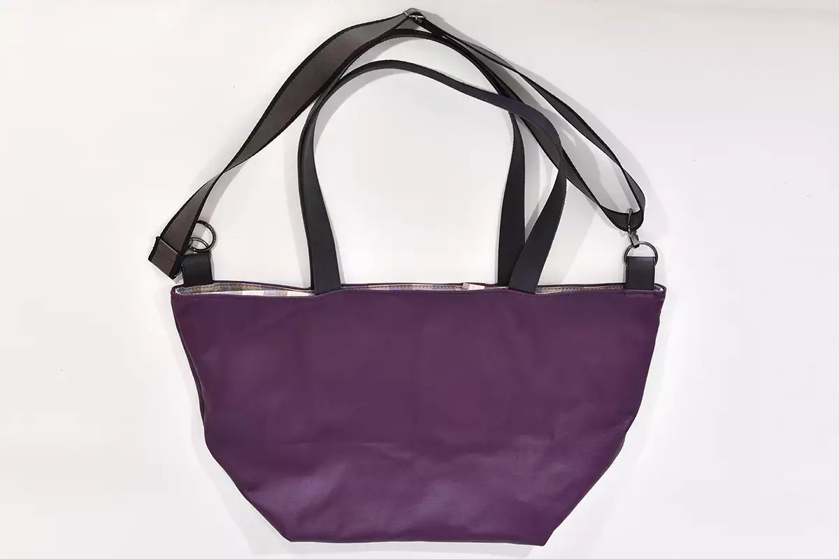 Handgefertigte Ledertasche Sarah Playa violett