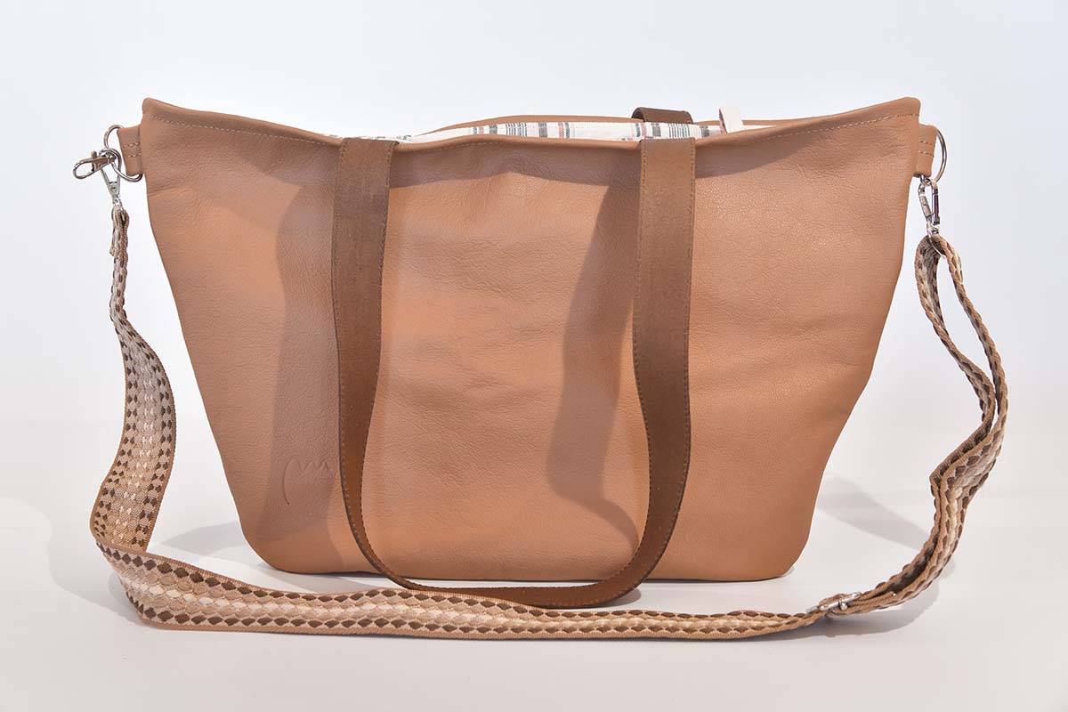 Ledertasche Modell Sarah sandfarben