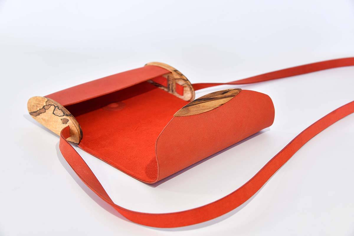 Holz-Ledertasche Modell Jenny orange, gestocktes Buchenholz