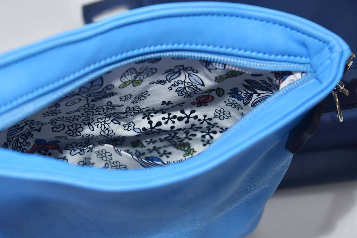 Ledertasche Ben dia hellblau / dunkelblau