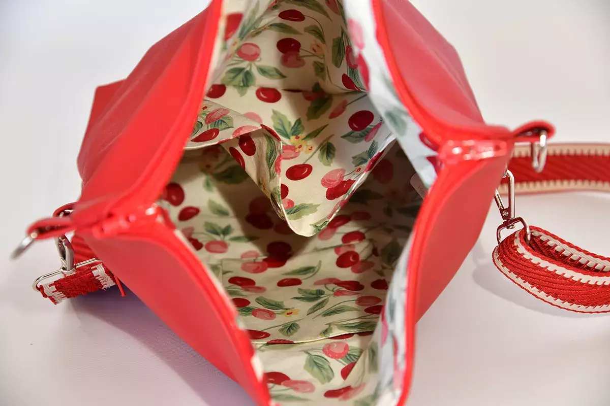 Handgefertigte Ledertasche Sam_flex rot