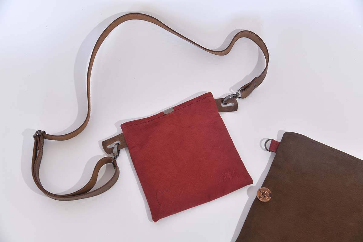 Ledertasche Ben dia dunkelbraun / weinrot