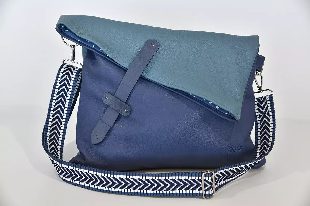 Handgefertigte Ledertasche Sam dia blau und lagune Sam dia
