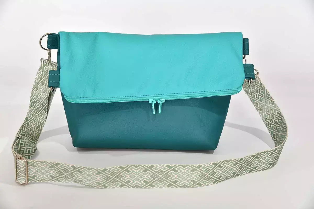 Schultertasche Sam flex Rindsleder türkis und dunkeltürkis