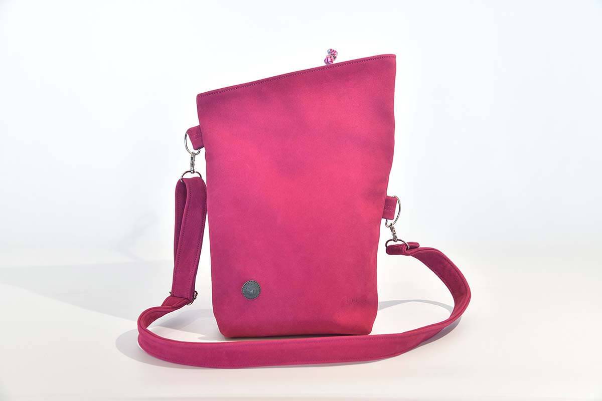 Ledertasche Modell Sam dia Himbeere dunkel