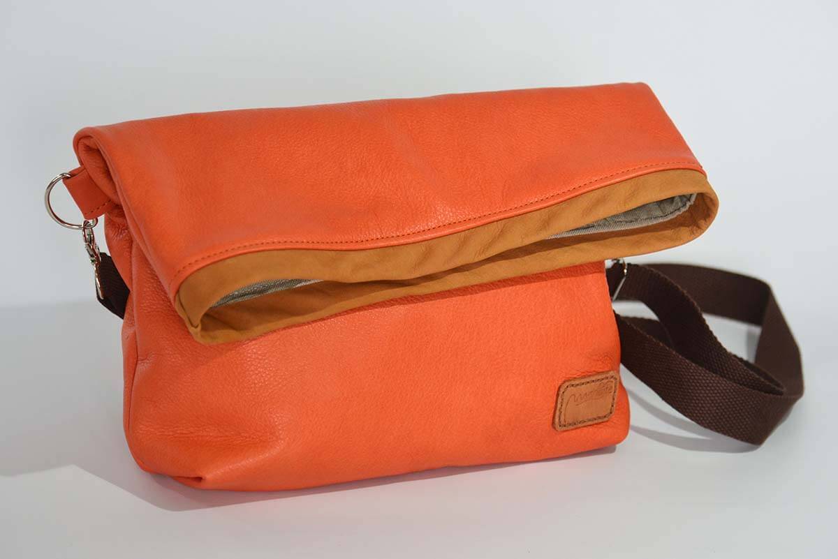 Ledertasche Modell Sam orange und braun