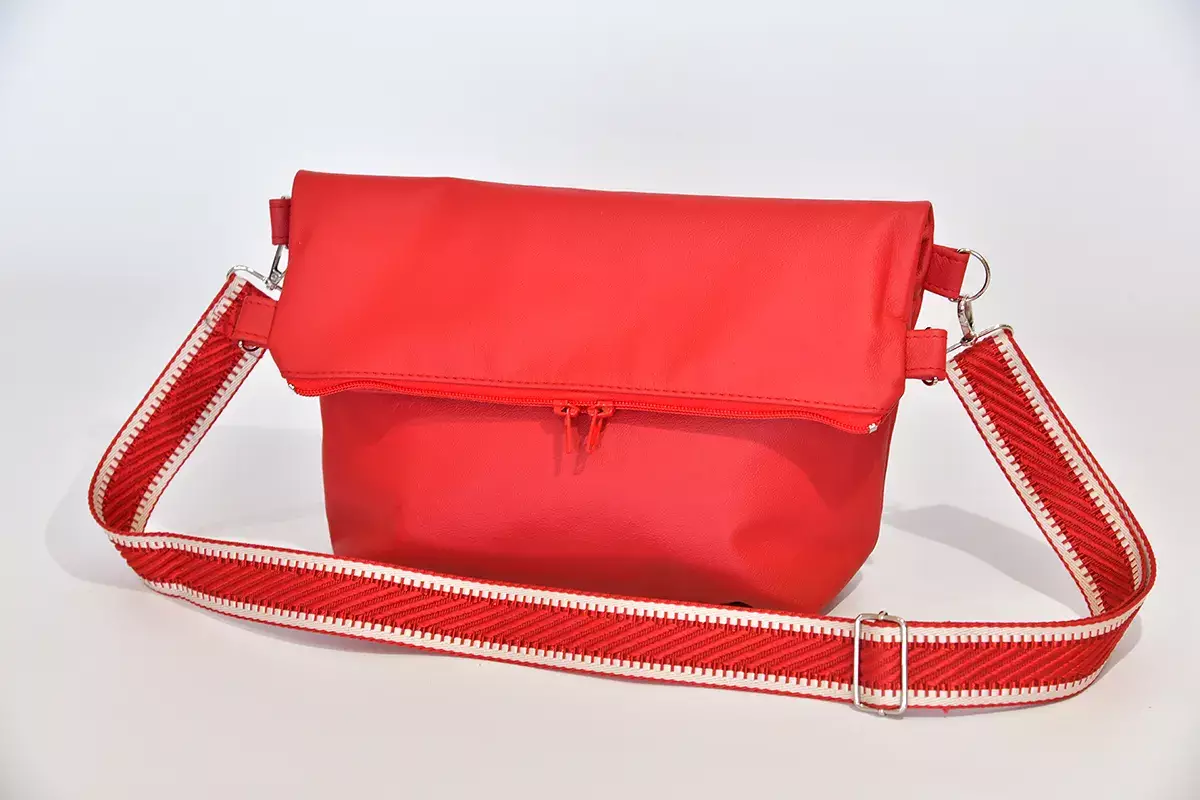 Handgefertigte Ledertasche Sam flex rot