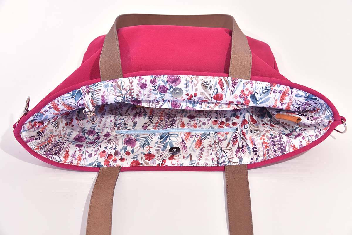 Ledertasche Modell Sarah dunkelhimbeerfarben