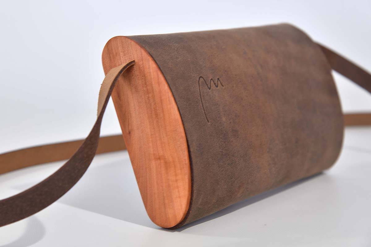 Holz-Ledertasche Modell Jenny braun, Sauerkirschholz