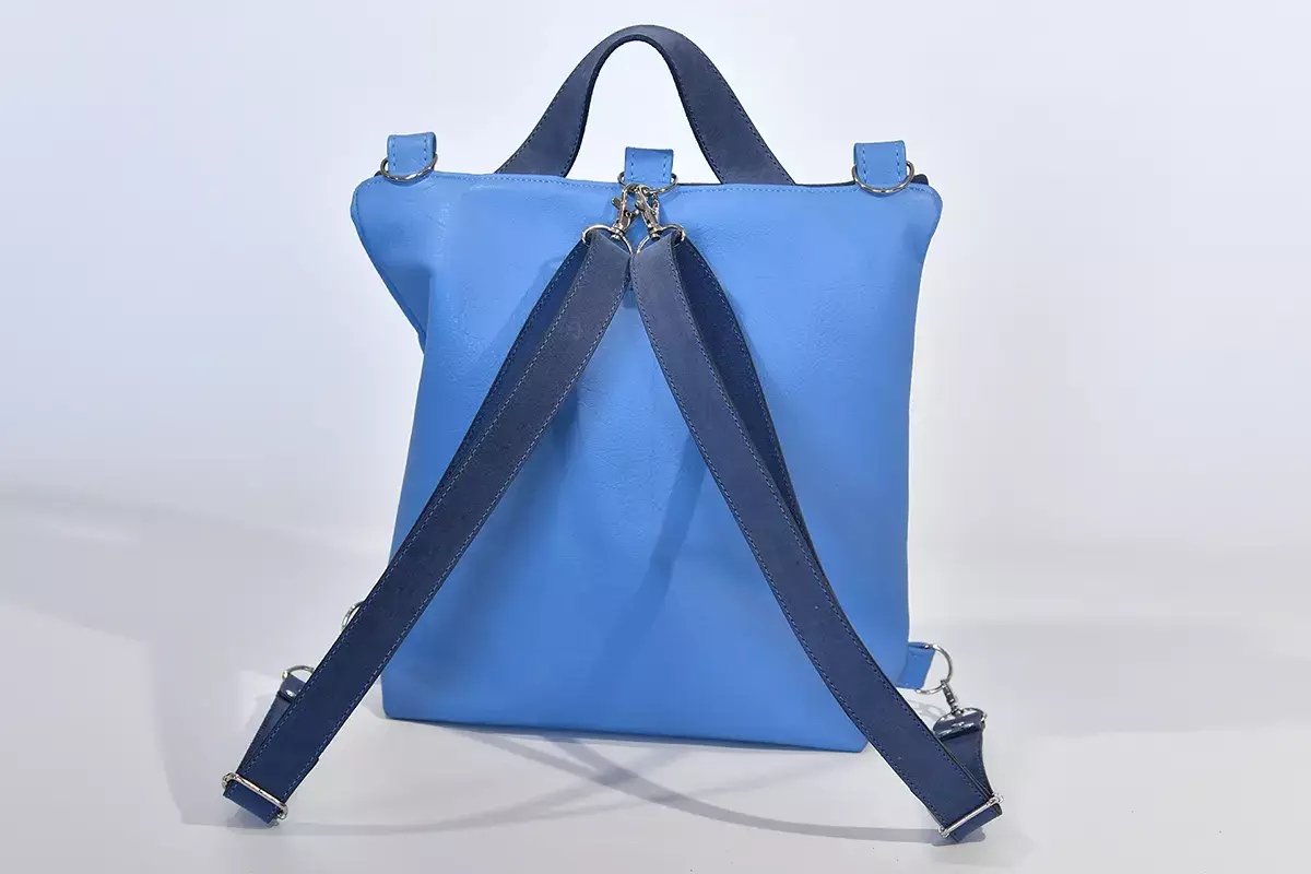 Lederrucksack Ainhoa S Rindsleder hellblau und kobaltblau