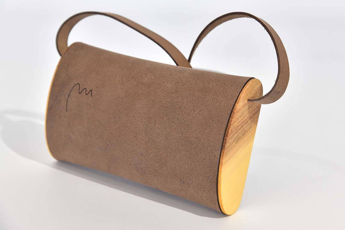 Holz-Ledertasche Modell Jenny graubraun, Orangenholz