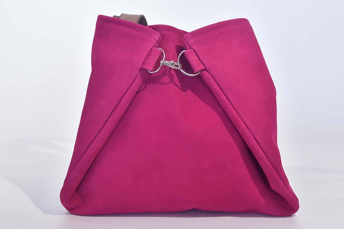 Ledertasche Modell Sarah dunkelhimbeerfarben