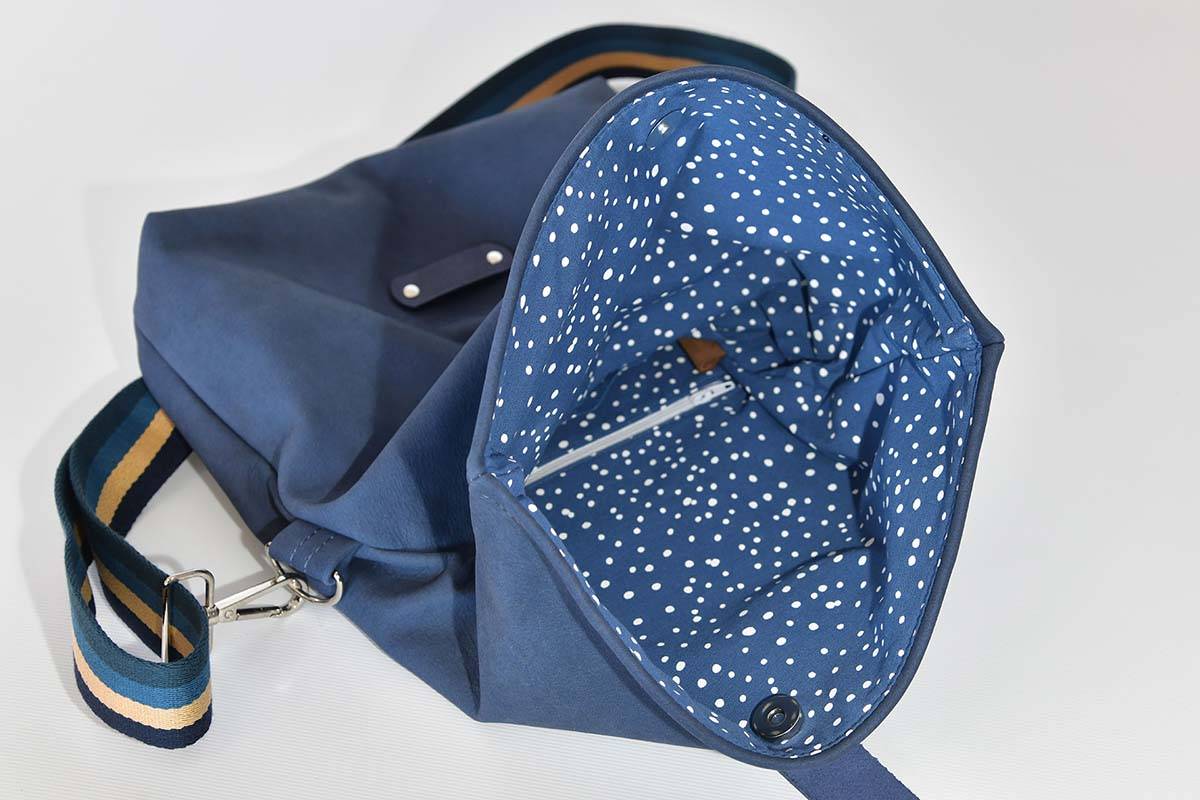 Ledertasche Modell Sam M dunkelblau