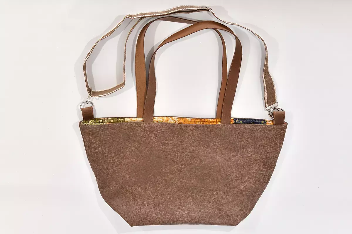 Handgefertigte Ledertasche Sarah Playa kastanienbraun