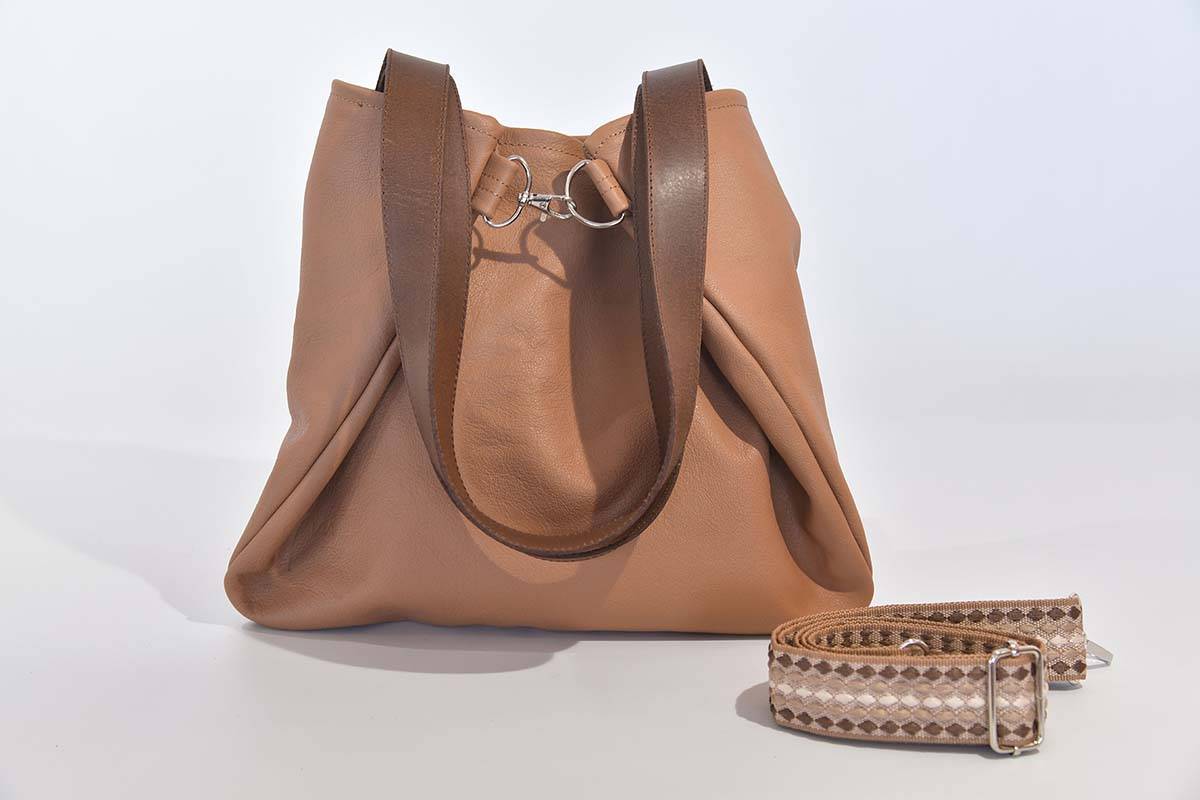 Ledertasche Modell Sarah sandfarben