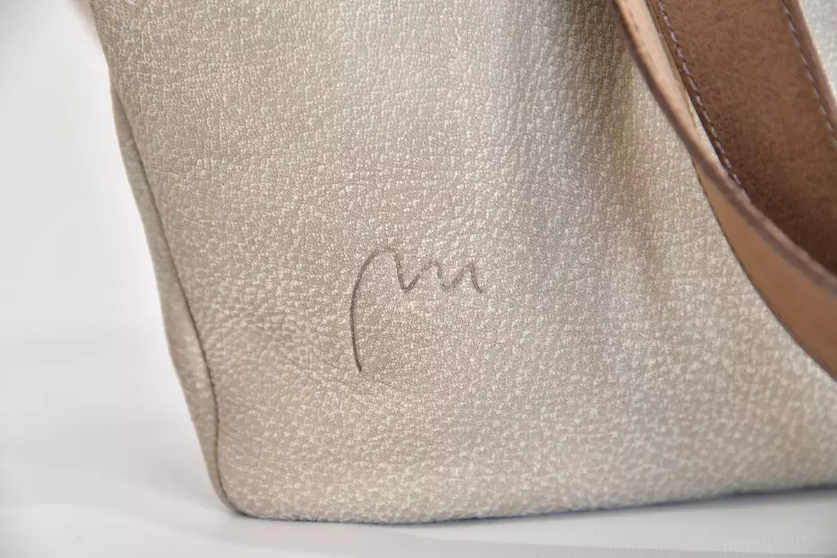 Handgefertige Ledertasche Sarah S Wasserbüffel-Nubuleder vintage grau