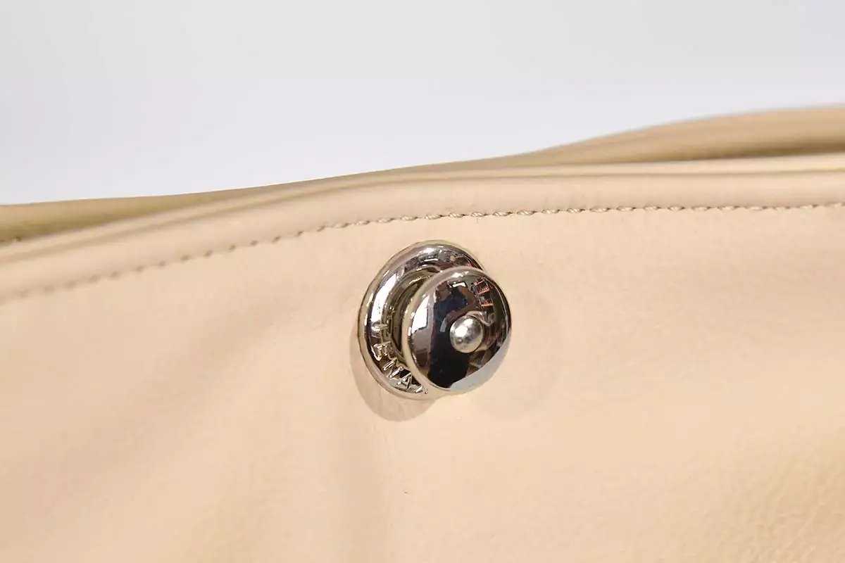 Ledertasche Iris S beige