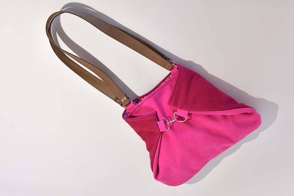 Ledertasche Sarah S zweifarbig himbeer hell und himbeer dunkel
