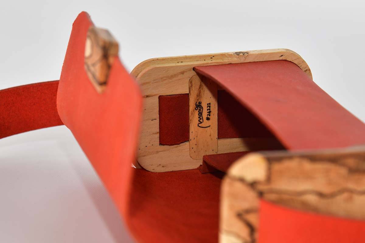 Holz-Ledertasche Modell Timo S gestocktes Buchenholz, Wasserbüffel-Dickleder orange