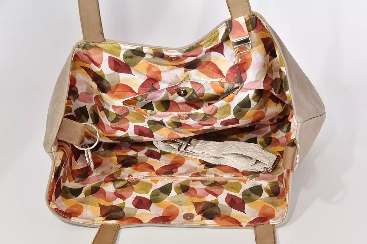 Handgefertigte Ledertasche Sarah Playa babyelefantengrau