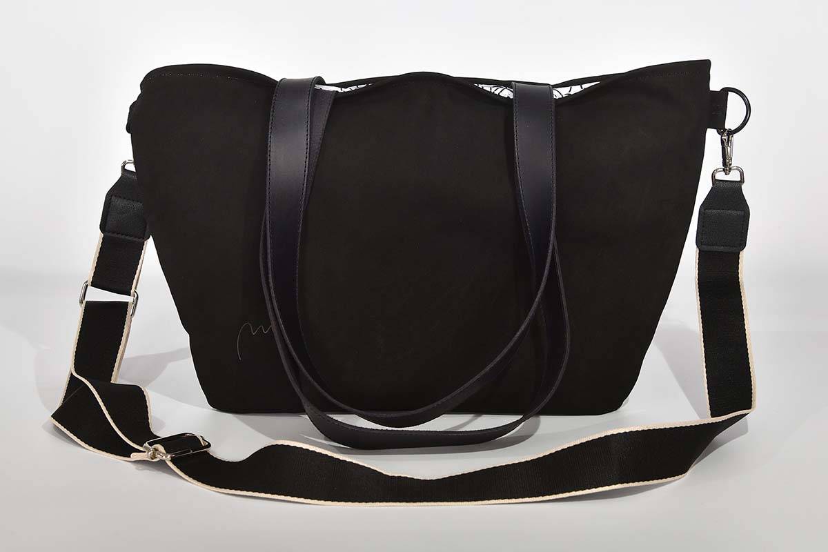 Ledertasche Modell Sarah schwarz