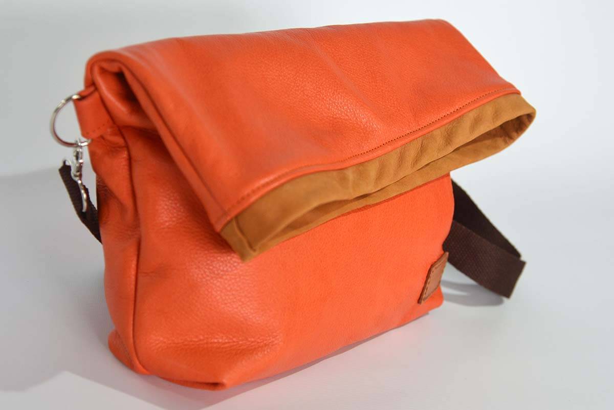 Ledertasche Modell Sam orange und hellbraun