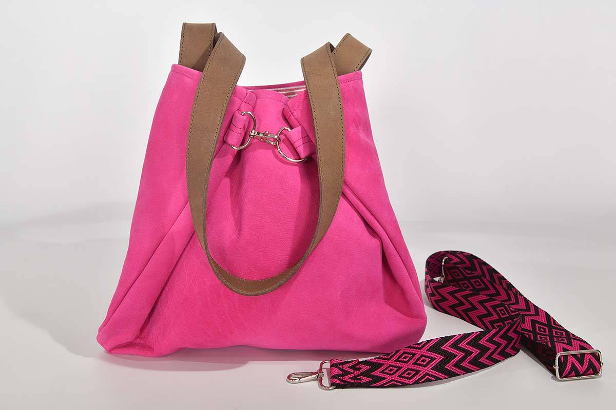 Ledertasche Modell Sarah in hellem himbeer