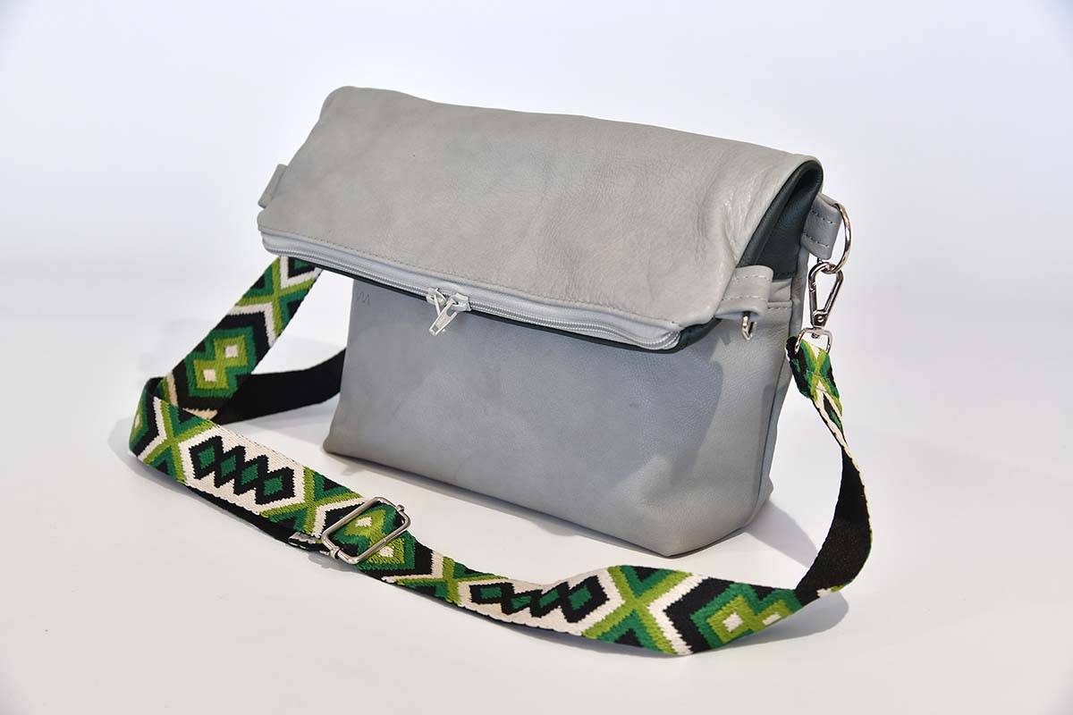 Schultertasche Sam flex Rindsleder grau und dunkelgrün