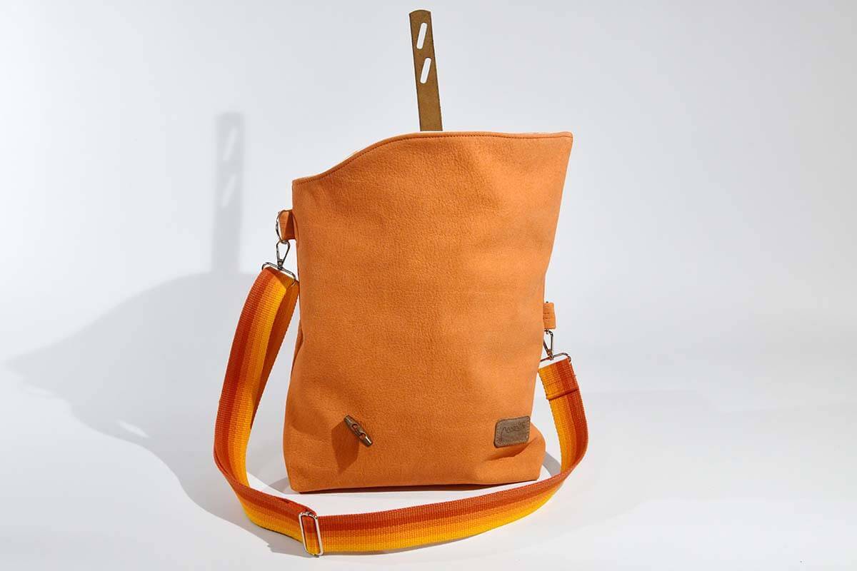 Ledertasche Modell Sam blando hellorange