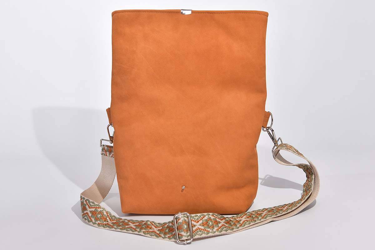 Ledertasche Modell Sam M cognac